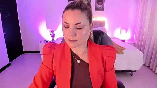 Snapshot of Violeta_Hotter chatting on 12-05-25, 11:19 Violeta Hotter online show from 12-05-25, 11:19