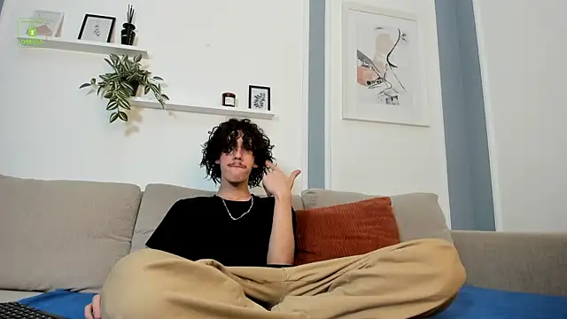 Snapshot of Dilan_Wolfe chatting on 12-04-25, 05:21 Dilan Wolfe online show from 12-04-25, 05:21