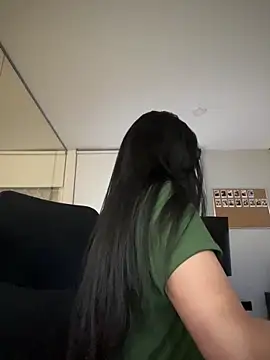 Snapshot of TAMARALEWISMD chatting on 12-14-25, 03:23 TAMARALEWISMD online show from 12-14-25, 03:23