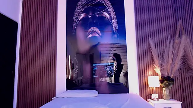 Snapshot of MiticaBrennet_ chatting on 12-03-25, 03:25 MiticaBrennet online show from 12-03-25, 03:25