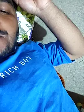 Snapshot of desi_alpha_boy chatting on 01-10-26, 03:36 desi alpha boy online show from 01-10-26, 03:36