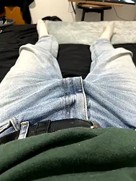 Snapshot of Daisuke_01 chatting on 11-29-25, 10:24 Daisuke 01 online show from 11-29-25, 10:24