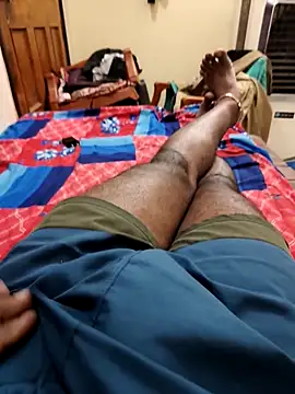 Snapshot of aryaaap chatting on 11-27-25, 06:43 aryaaap online show from 11-27-25, 06:43