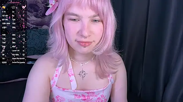 Snapshot of LolaDollyMur chatting on 12-20-25, 07:10 LolaDollyMur online show from 12-20-25, 07:10