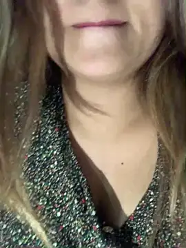 Snapshot of hotladki5 chatting on 12-05-25, 11:19 hotladki5 online show from 12-05-25, 11:19