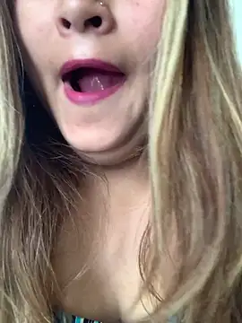 Snapshot of hotladki5 chatting on 12-16-25, 07:35 hotladki5 online show from 12-16-25, 07:35