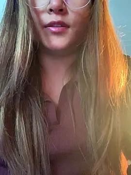 hotladki5 online show from 01-12-26, 07:24