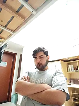 Snapshot of Koma001 chatting on 03-03-26, 01:06 Koma001 online show from 03-03-26, 01:06