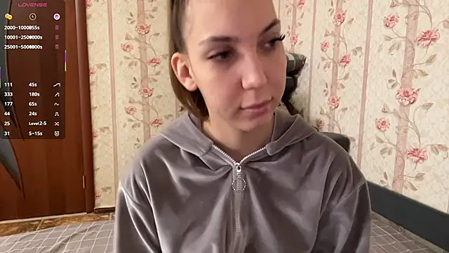 Snapshot of Katebarbie chatting on 01-19-26, 09:02 Katebarbie online show from 01-19-26, 09:02