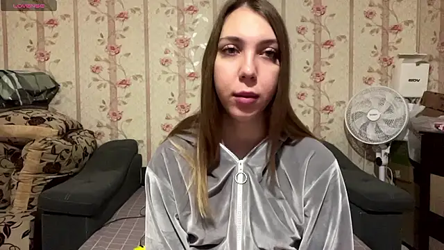 Snapshot of Katebarbie chatting on 02-08-26, 04:21 Katebarbie online show from 02-08-26, 04:21