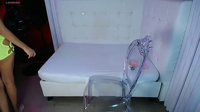 Snapshot of Ameliasexx chatting on 12-04-25, 09:23 Ameliasexx online show from 12-04-25, 09:23