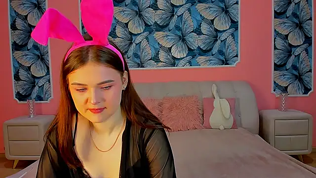 GLORIA BLOOM online show from 12-13-25, 08:47