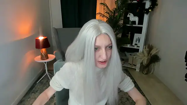 ViktoriaClark online show from 12-17-25, 10:54