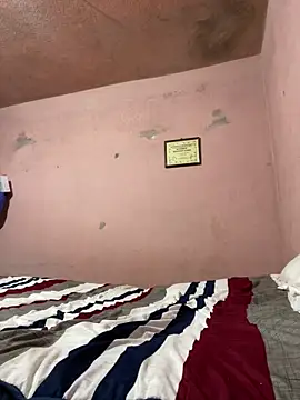 maxitravieso online show from 11-24-25, 05:01