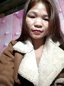 Snapshot of -mayman99 chatting on 11-30-25, 03:05 -mayman99 online show from 11-30-25, 03:05