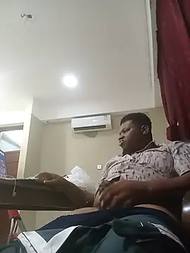 LovelyHughes online show from 02-12-26, 11:00