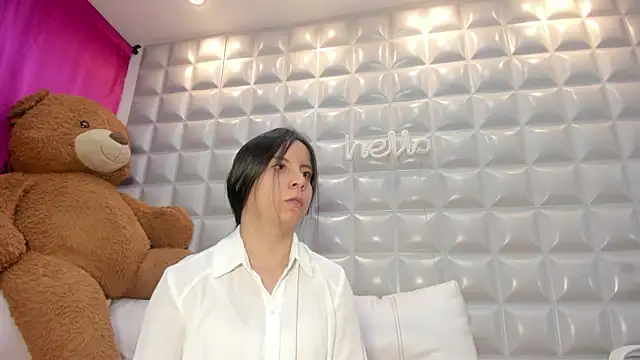 sol-angel online show from 02-06-26, 03:48