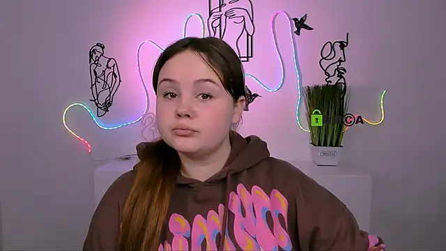 Snapshot of candy_flossie1 chatting on 12-15-25, 06:17 candy flossie1 online show from 12-15-25, 06:17