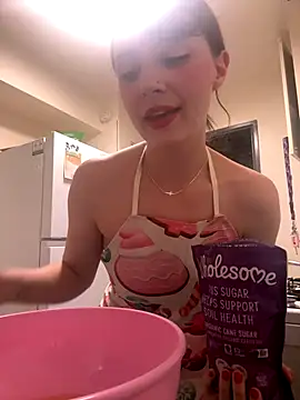 lilliabloom online show from 12-18-25, 05:24