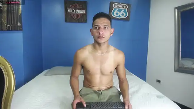 Snapshot of Angel_Dusstt_ chatting on 12-16-25, 12:54 Angel Dusstt online show from 12-16-25, 12:54