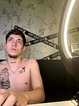 Snapshot of Rabizoon chatting on 12-16-25, 02:00 Rabizoon online show from 12-16-25, 02:00