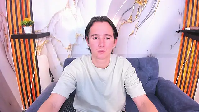 Snapshot of Aaron_LatinMen2 chatting on 12-04-25, 07:33 Aaron LatinMen2 online show from 12-04-25, 07:33