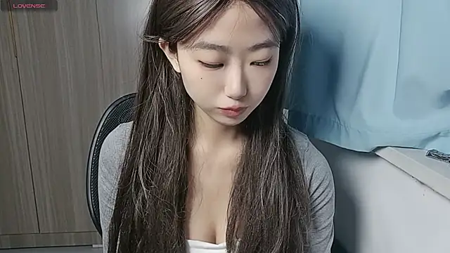 Yyoo-99 online show from 12-02-25, 01:39