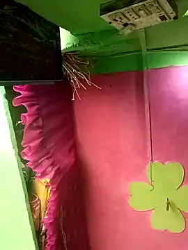 Snapshot of Rapalrajkpoli chatting on 12-14-25, 06:30 Rapalrajkpoli online show from 12-14-25, 06:30