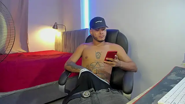 Snapshot of master_evil07 chatting on 12-03-25, 05:59 master evil07 online show from 12-03-25, 05:59