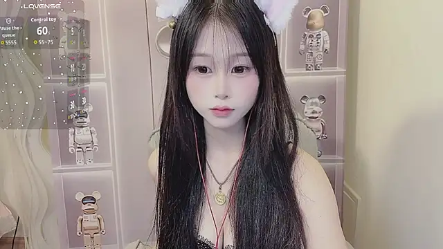 Snapshot of -Annababy chatting on 12-02-25, 06:25 -Annababy online show from 12-02-25, 06:25