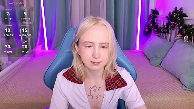 Snapshot of _Babyface_ chatting on 12-16-25, 01:27 Babyface online show from 12-16-25, 01:27