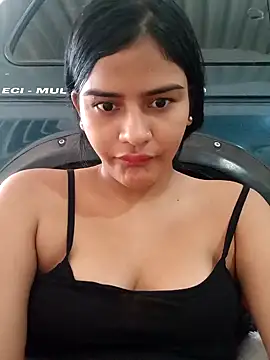 Snapshot of virgin_cunt chatting on 12-17-25, 12:22 virgin cunt online show from 12-17-25, 12:22