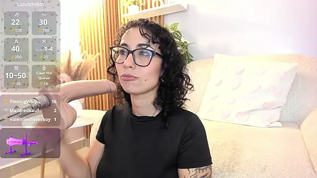 sarah sluty online show from 02-14-26, 02:58