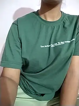 RASHMI SHARMA9 online show from 04-09-26, 06:19