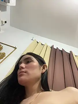 SofiaHarison online show from 12-22-25, 11:13