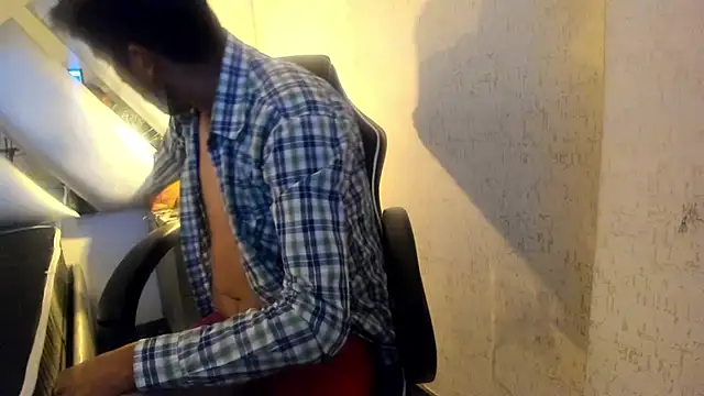 Snapshot of DANIDICK_VC chatting on 12-16-25, 12:10 DANIDICK VC online show from 12-16-25, 12:10