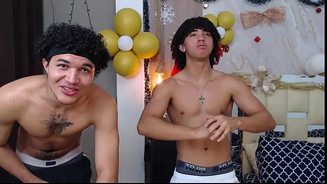 Snapshot of kim_curlyy chatting on 11-26-25, 05:58 kim curlyy online show from 11-26-25, 05:58