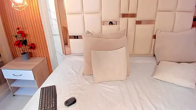 samantha quinnn online show from 02-04-26, 04:40