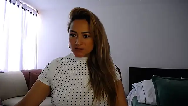 Snapshot of ximenaxcite19 chatting on 01-19-26, 01:15 ximenaxcite19 online show from 01-19-26, 01:15