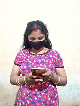 Snapshot of Pooja_bhabhi00 chatting on 12-16-25, 05:12 Pooja bhabhi00 online show from 12-16-25, 05:12