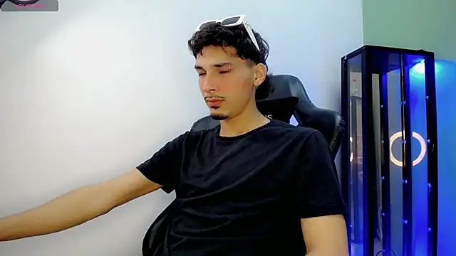 Yankeee  online show from 12-02-25, 03:56