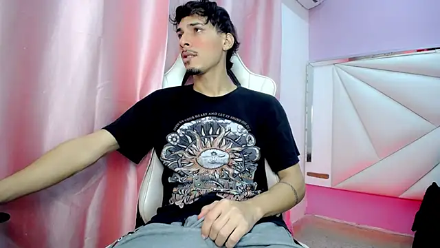 Yankeee  online show from 12-17-25, 06:30