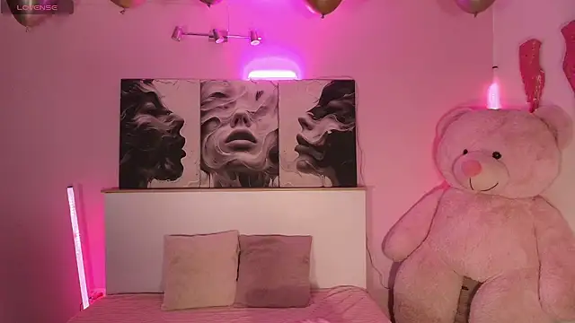 LindseyCoxx online show from 02-11-26, 11:43