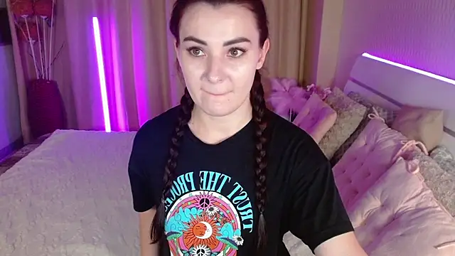 AdeleCutie online show from 11-30-25, 12:25