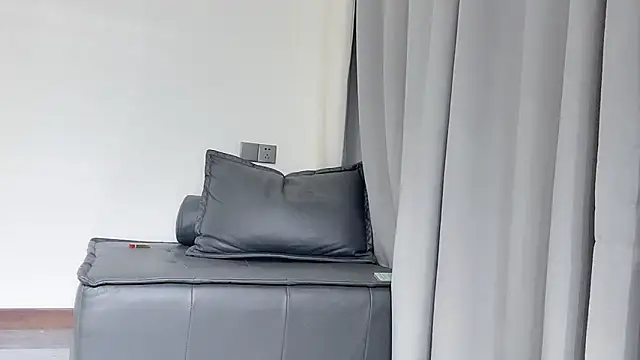 wanou33669 online show from 12-05-25, 12:36