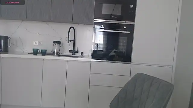 Snapshot of Miss_KissKiss7 chatting on 02-13-26, 07:15 Miss KissKiss7 online show from 02-13-26, 07:15