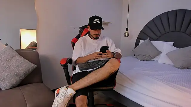 MatthewCullen online show from 03-11-26, 08:04