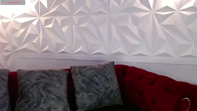 Snapshot of idk_24_ chatting on 01-14-26, 04:56 idk 24 online show from 01-14-26, 04:56