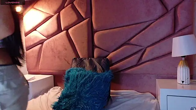 Snapshot of idk_24_ chatting on 02-24-26, 12:30 idk 24 online show from 02-24-26, 12:30