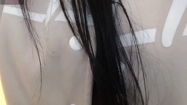 Snapshot of idk_24_ chatting on 02-26-26, 01:04 idk 24 online show from 02-26-26, 01:04